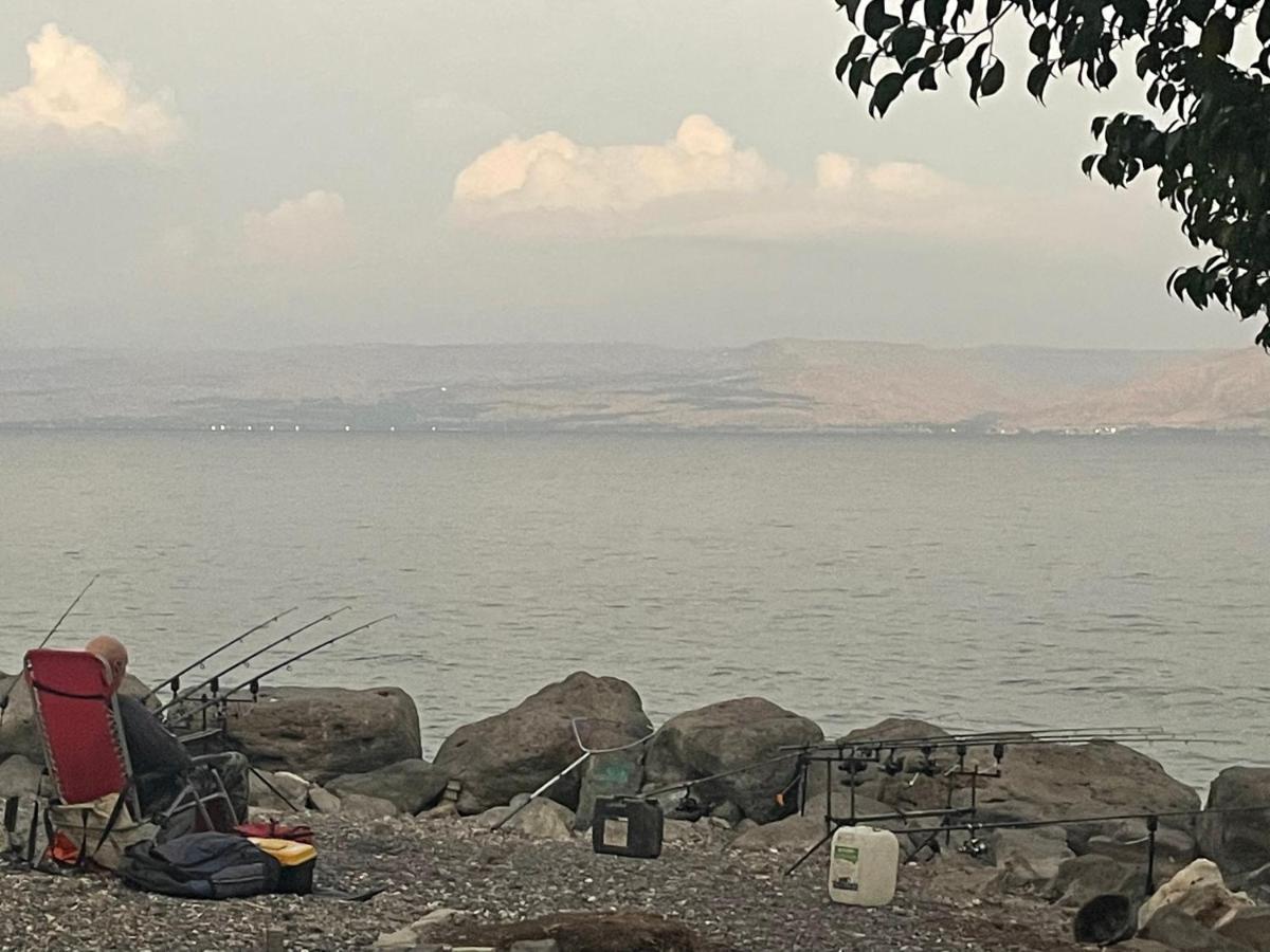 תכלת על הכינרת Light Blue On The Kinneret Lake Tiberias Exteriér fotografie